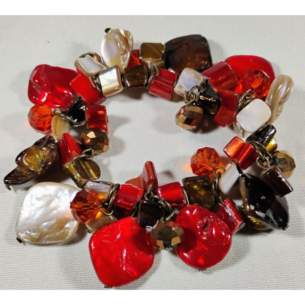 Vintage Stretch Bracelet Red & Brown Glass Beads Mother of Pearl Accents Classic